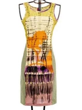 Save the queen dress XL